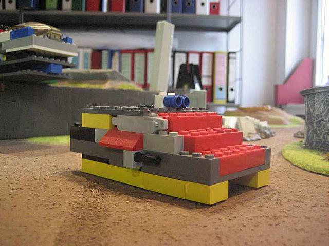 Hannes Tabletop 003